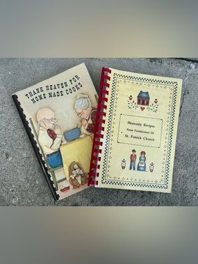 Set of 2 Vintage Cookbooks